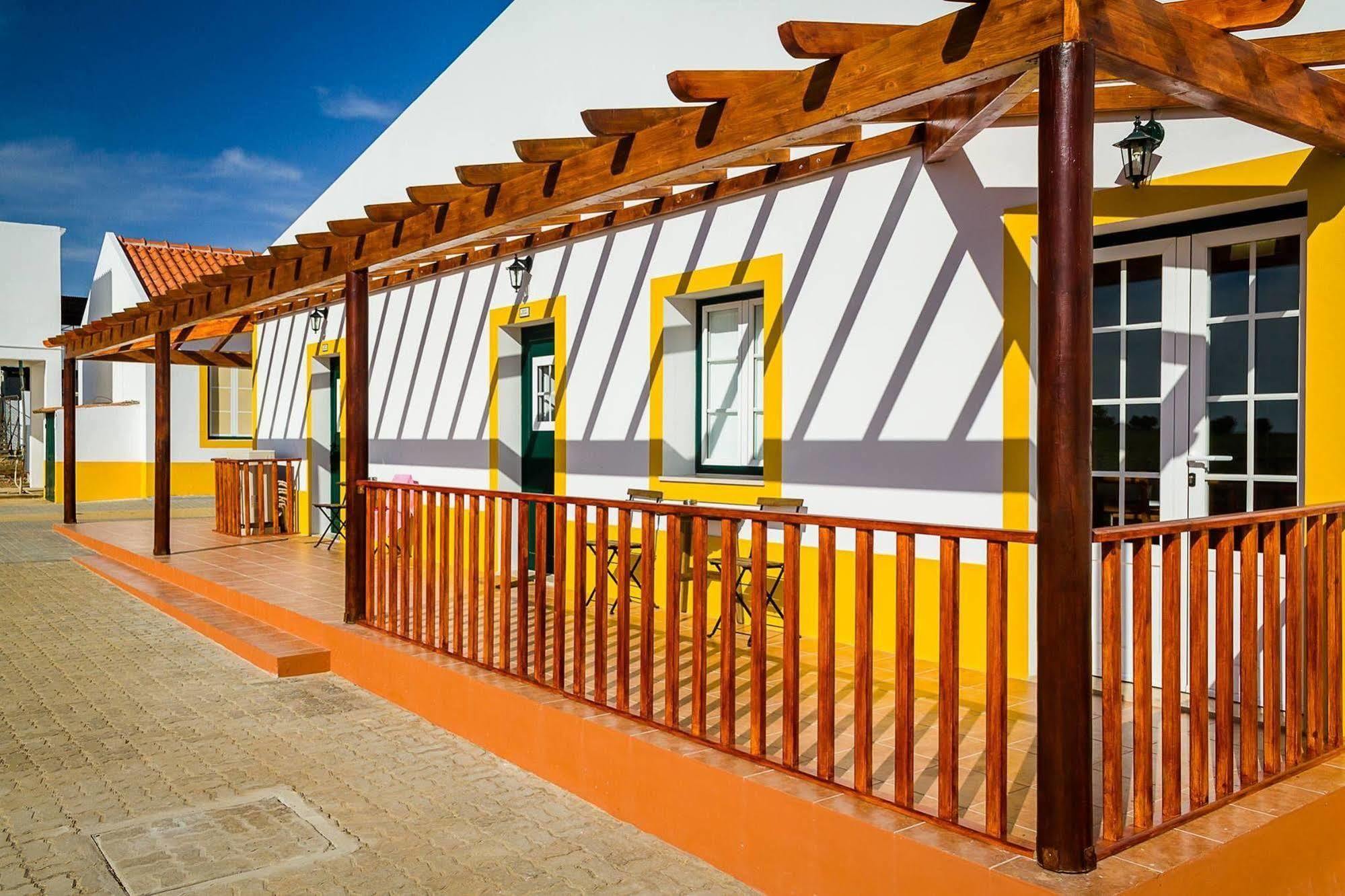 Agro-Turismo Do Roxo Pension Ervidel Buitenkant foto